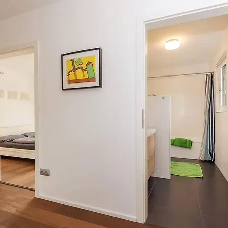 New House Near Munich, Airport+Trade Fair Center