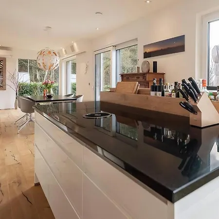 New House Near Munich, Airport+Trade Fair Center *