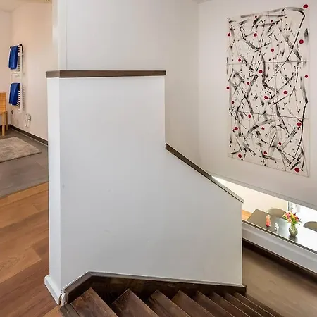 New House Near Munich, Airport+Trade Fair Center *