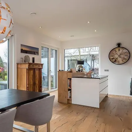 New House Near Munich, Airport+Trade Fair Center * Eching (Freising)